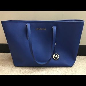 Michael kors tote